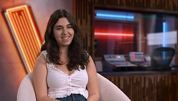 המתמודדת שמתגברת על הפחד כדי להגשים חלום: האודישן של שאיין גילן