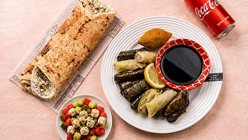 הסוד הכי שמור באילת: המקום שמאכיל את העיר 24/7 באוכל ביתי