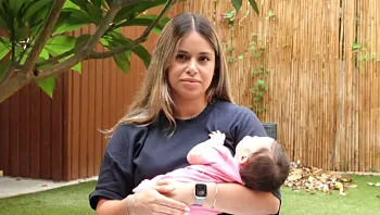 בת החודשיים ננעלה ברכב: "ראיתי אותה מטפטפת ונהיית אדומה"