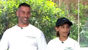 אטרקציה לחופש: בן ה-12 שחופר בריכה בחצר ביתו באמצעות כף