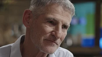"קוראים לך בוגד": מה מסתתר מאחורי אחד האנשים השנויים במחלוקת?