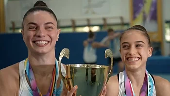המעופפות מהצפון: הצמד הישראלי שזכה בגביע העולם באקרובטיקה