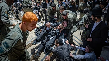 שבוע חמישי ברצף: חרדים הפגינו בי-ם נגד הקפה שפתוח בשבת