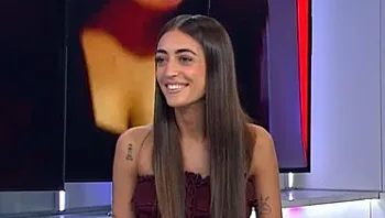 "ממש פחדתי שאם מישהו יסתובב - אני אתחיל לגמגם ואפסיק לשיר"