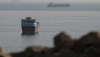 דיווח: ספינה הותקפה ליד מצר הורמוז, אחד מאנשי הצוות נעדר