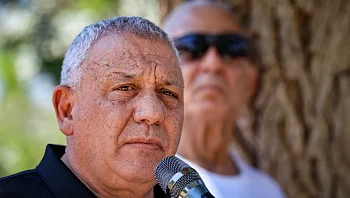איזנקוט לחדשות 13: "יאיר גולן כשר ביטחון? יש מנוסים ממנו לתפקיד"