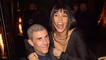 הנני של קורטני קרדשיאן מגיבה לשמועות על רומן עם טראוויס