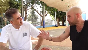 "הוא עשה דברים גדולים, אבל הייתי עושה אחרת": השר חשוף מתמיד