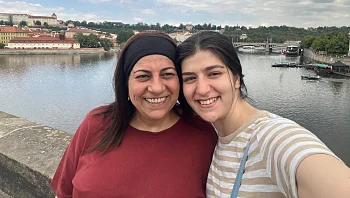 הטלפונים של הנעדרות אוכנו ליד תחנת אוטובוס בווינה