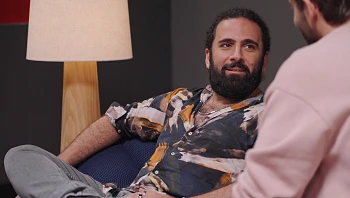 האם הקול הבא יגיע מהרוקנרול?: האודישן של רזיאל מנצור