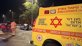 גבר כבן 60 נפצע קשה בתאונת דרכים בכביש 4 סמוך לעתלית
