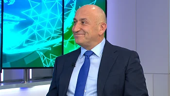 החלפת מפרק ירך בגישה קדמית