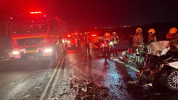הקטל בדרכים: שני הרוגים בתאונה בגלבוע, גבר ואישה נפצעו קשה