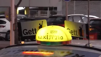 נהגי המוניות הערבים שמתמודדים עם גל ביטולים מאז 7.10