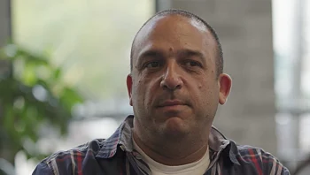 "אתה הולך עם מטרה על הגב": האם להיות יהודי באמריקה הפך מסוכן?