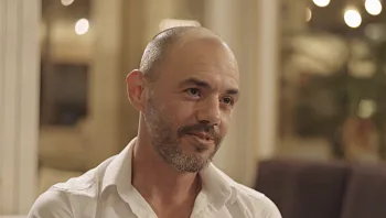פאנליסט "הפטריוטים" מודה: "אני חוזר מהשידור ונגעל מעצמי"