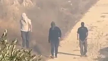 הצתות ויידוי אבנים: מתנחלים התפרעו בכפר בורקה, חשוד נעצר