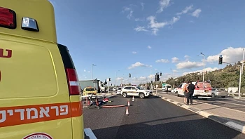 רוכב אופניים חשמליים נהרג מפגיעת משאית בכביש 4, ליד זכרון יעקב