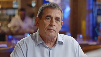 הפוליטיקאי שחצה את הקווים: סגלוביץ' מתייצב מול השאלות הקשות