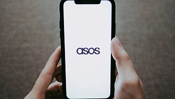 לקוחות ASOS קיבלו הודעה לטלפונים: "האתר נפרץ"