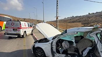 תאונה בבנימין: גבר בן 35 נהרג בהתנגשות בין רכב פרטי לאוטובוס