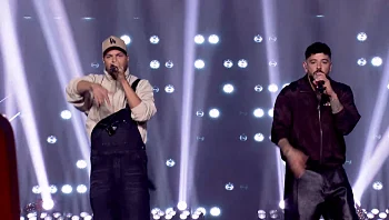 "נופל וקם" - ביצוע הדו-קרב של נתנאל רודניצקי ורוני לוי