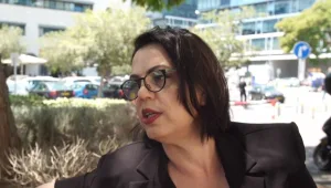 הסיפור של גלית דיסטל: על הקירבה לעופר כסיף והמסע לגידול הבן