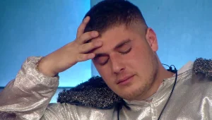 גדי עבר שינוי גדול מאז כניסתו לבית, אך ממשיך להתגעגע לאשתו ולבנו