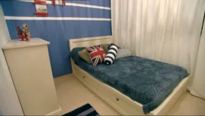 כיצד הופכים חדר אחד לשני חדרי שינה שונים