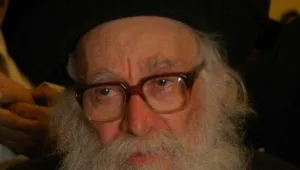 מגדולי פוסקי הדור: הרב יוסף ניסים קרליץ הלך לעולמו