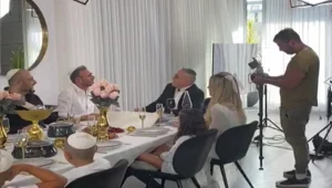 מושיק עפיה השיק קליפ חדש - עם הופעת אורח של אשתו • צפו בהצצה