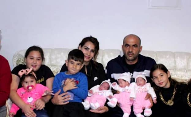 בת ה-30 ואם לשישה שילדה שלישיה בביה