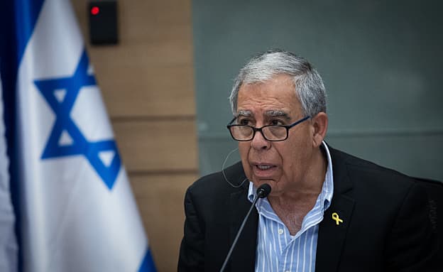ח”כ מיקי לוי לא יתמודד לכנסת ברשימת יש עתיד: „עברנו דרך ארוכה” | חדשות 13