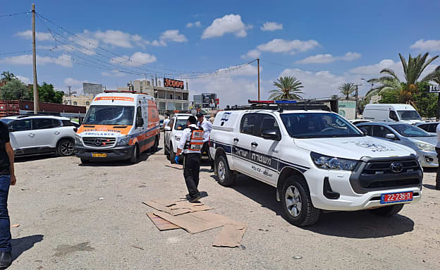 חשד לרצח: תושב לוד בן 54 נורה למוות ברהט | חדשות 13