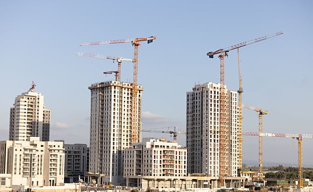 רגע לפני המלחמה: מדד המחירים עלה ב-0.2%, מחירי הדירות חוזרים לרדת | חדשות 13