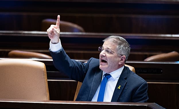 השר קיש בתגובה לעתירה לבג”ץ: „הפרקליטות חבורה של עבריינים” | חדשות 13