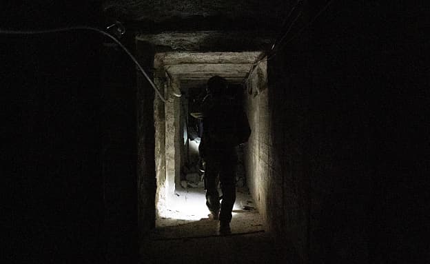 עשרות מחבלים לכודים: צה”ל מכתר מפקדה תת-קרקעית של חיזבאללה | חדשות 13