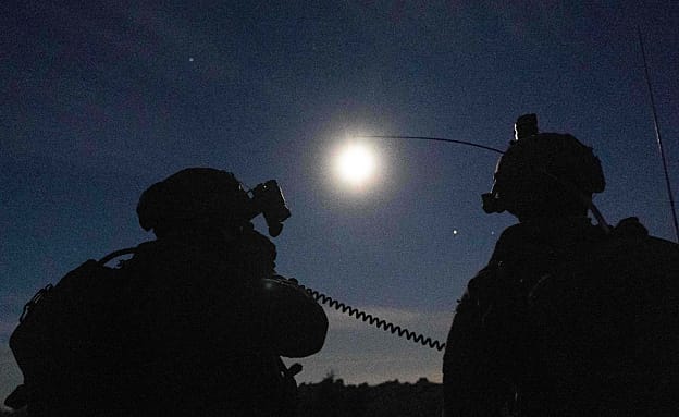 קצין ולוחם בגבעתי נפצעו קשה ובינוני מירי נ”ט בדרום לבנון | חדשות 13