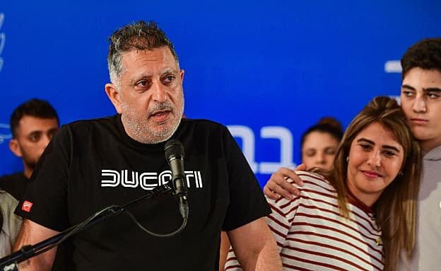 אלי אלבג על המתנגדים לעסקה: