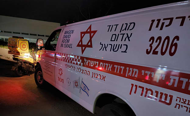 בן 8 החליק עם בימבה בשומרון, בת 9 נדרסה בנתניה; מצבם קשה | חדשות 13