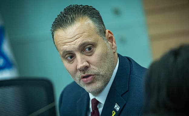 פרסום ראשון: השר מיקי זוהר צפוי להיחקר במסגרת פרשת ההסתדרות | חדשות 13