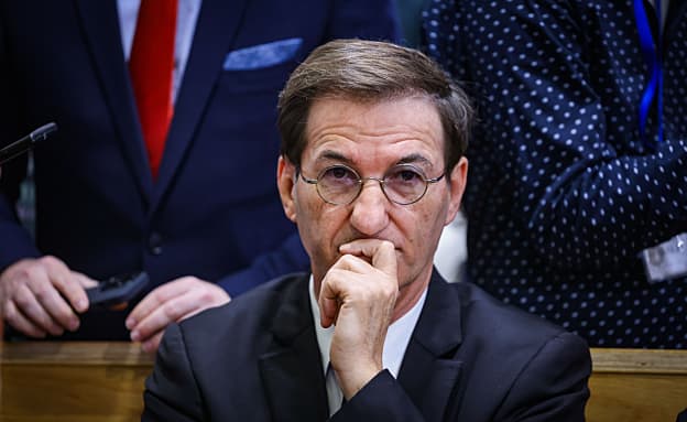 ביסמוט פרסם את טיוטת חוק הפטור; אדלשטיין: „פלסטר פוליטי” | חדשות 13