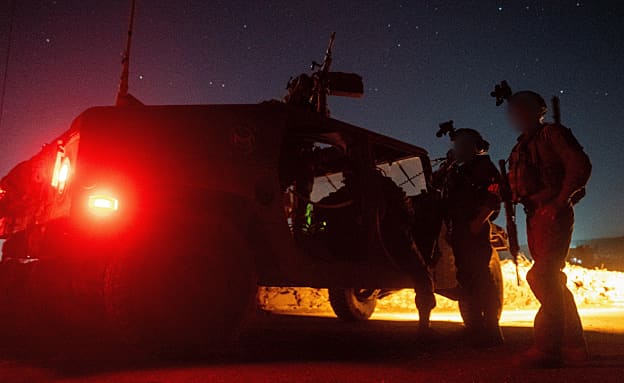 עימותים חריגים בסוריה: 6 לוחמים נפצעו במבצע מעצרים בבית ג’אן | חדשות 13