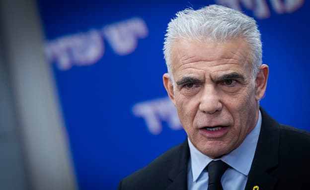 לפיד אחרי הדיון בבג”ץ: מדובר ברעידת אדמה, שר האוצר צריך להיחקר | חדשות 13