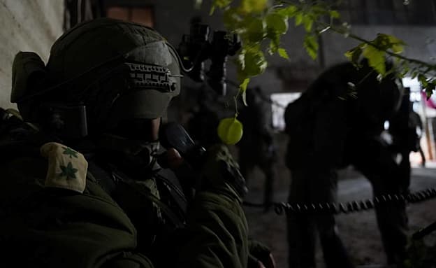 „יורים עלינו חמושים”: קולות הקשר מרגעי ההיתקלות בדרום סוריה | חדשות 13