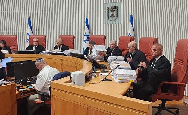 הממשלה החרימה, בג”ץ ביטל את הדיון בהדחת היועמ”שית: „אין טעם” | חדשות 13