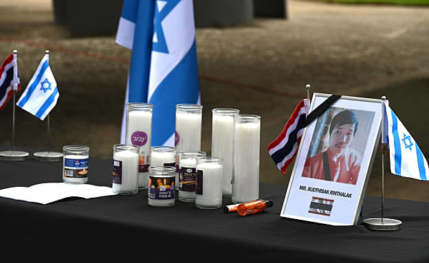 נפרדים מסותטיסאק רינטלאק: „שותפים לדרך הייסורים שעברתם” | חדשות 13