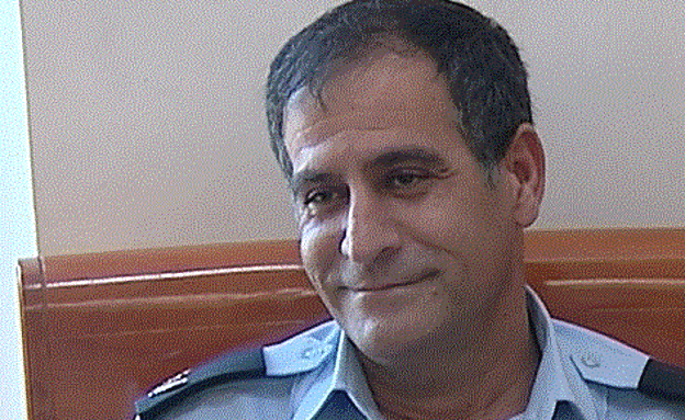 יוזמה במשטרה: דרגות ניצב יוענקו לאפרים ברכה, ששם קץ לחייו | חדשות 13