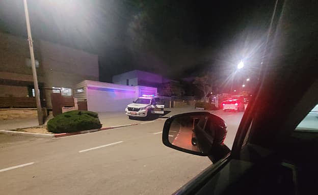 נקמה על פעילות המשטרה: חשודים פרצו ליישוב בנגב והשחיתו רכבים | חדשות 13