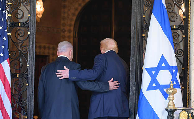 טראמפ: נכה באיראן אם תשתקם; הרצוג אמר לי שהחנינה לרה”מ בדרך | חדשות 13